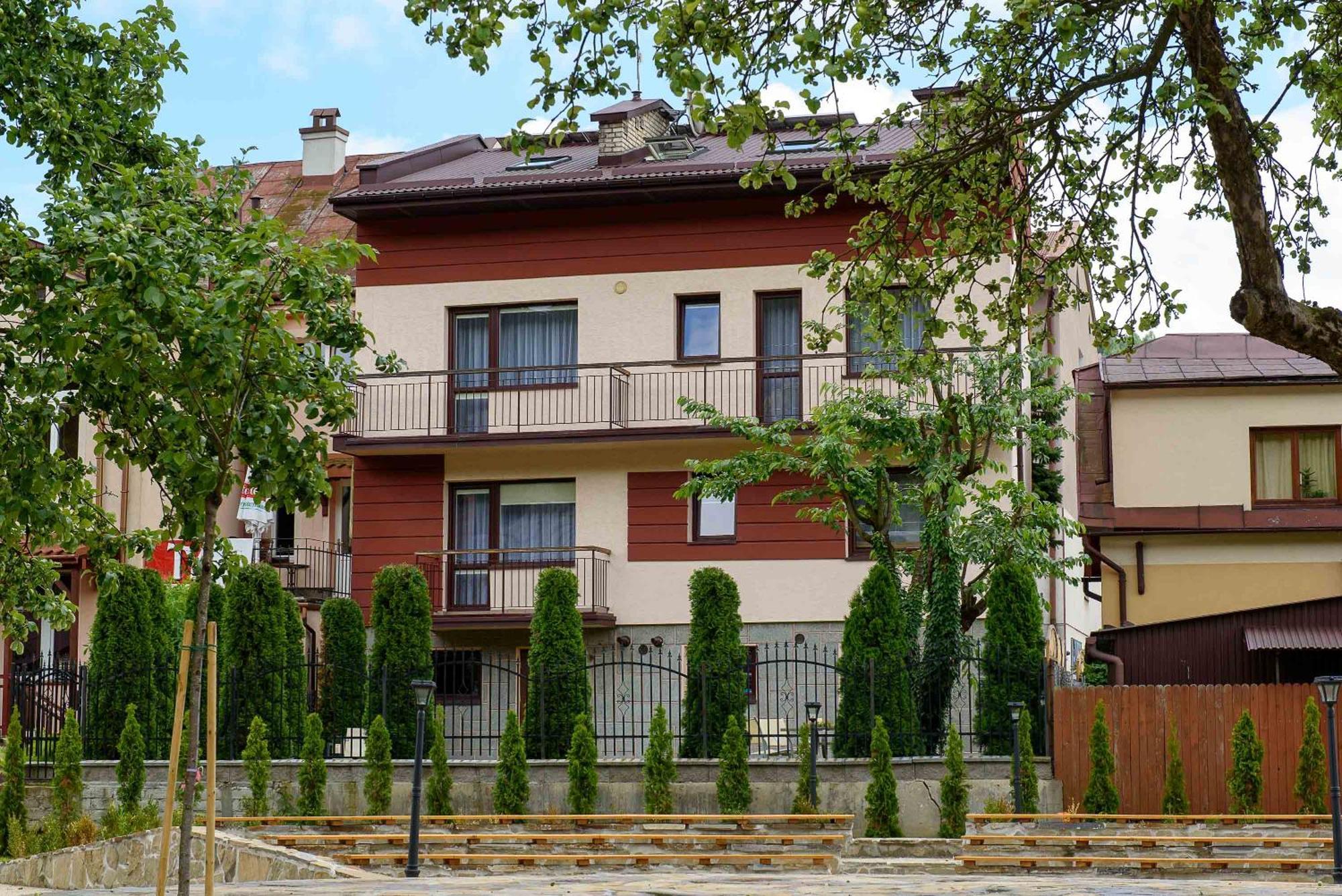 Villa Turris Apartamenty Przy Muszynskim Zamku Muszyna Bagian luar foto